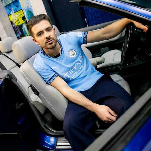 Manchester City Authentic Home 24/25 - Image 3